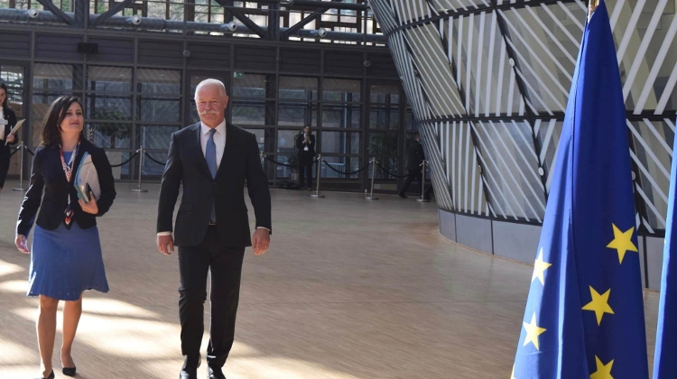 Hungary Calls on EU to Support AI Solutions in Preserving Cultural Heritage