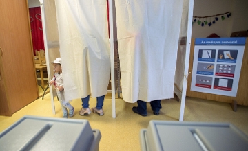 Can You Vote in Hungary in Local Gov't & European Parliament Elections?