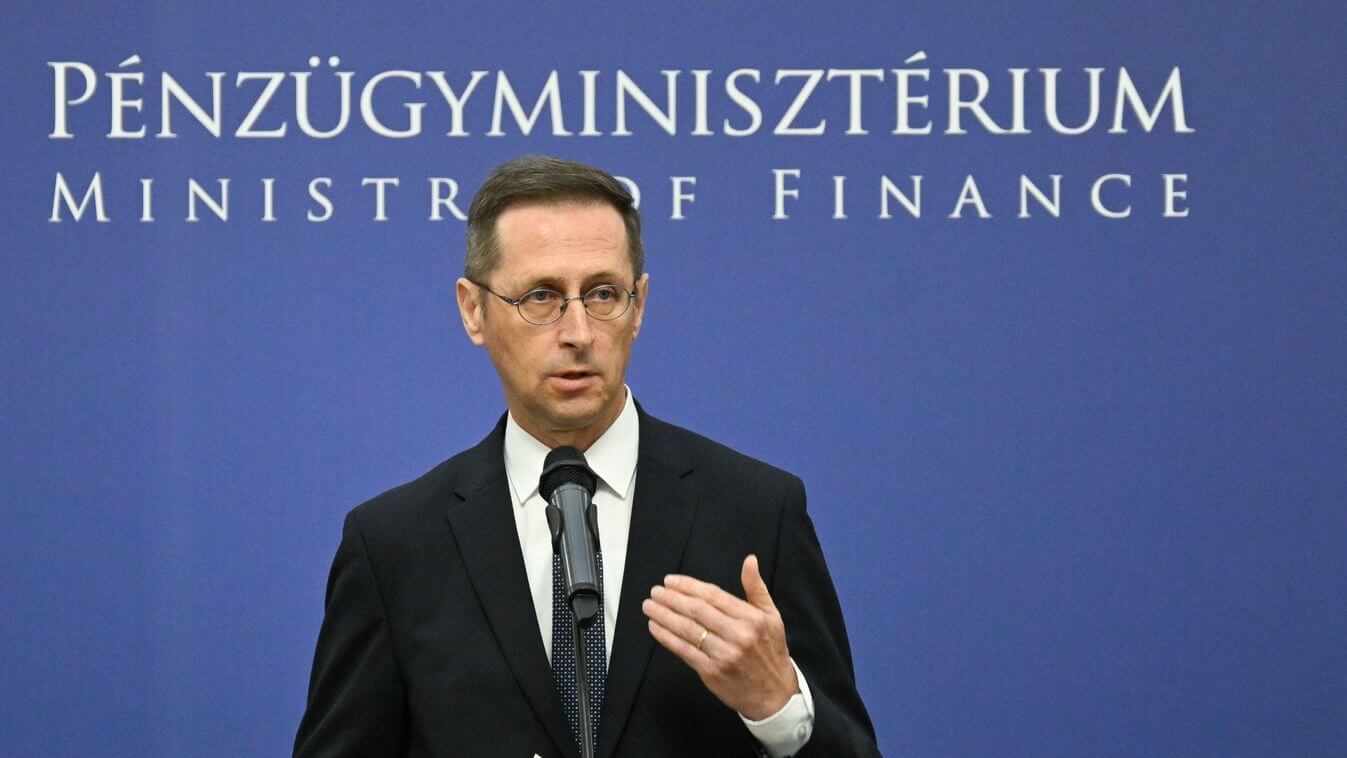 HUF 184 Billion of EU Funding To Raise Teachers' Pay Arrives in Hungary