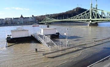 Hungary Floods Round-Up: Six More Days to Go