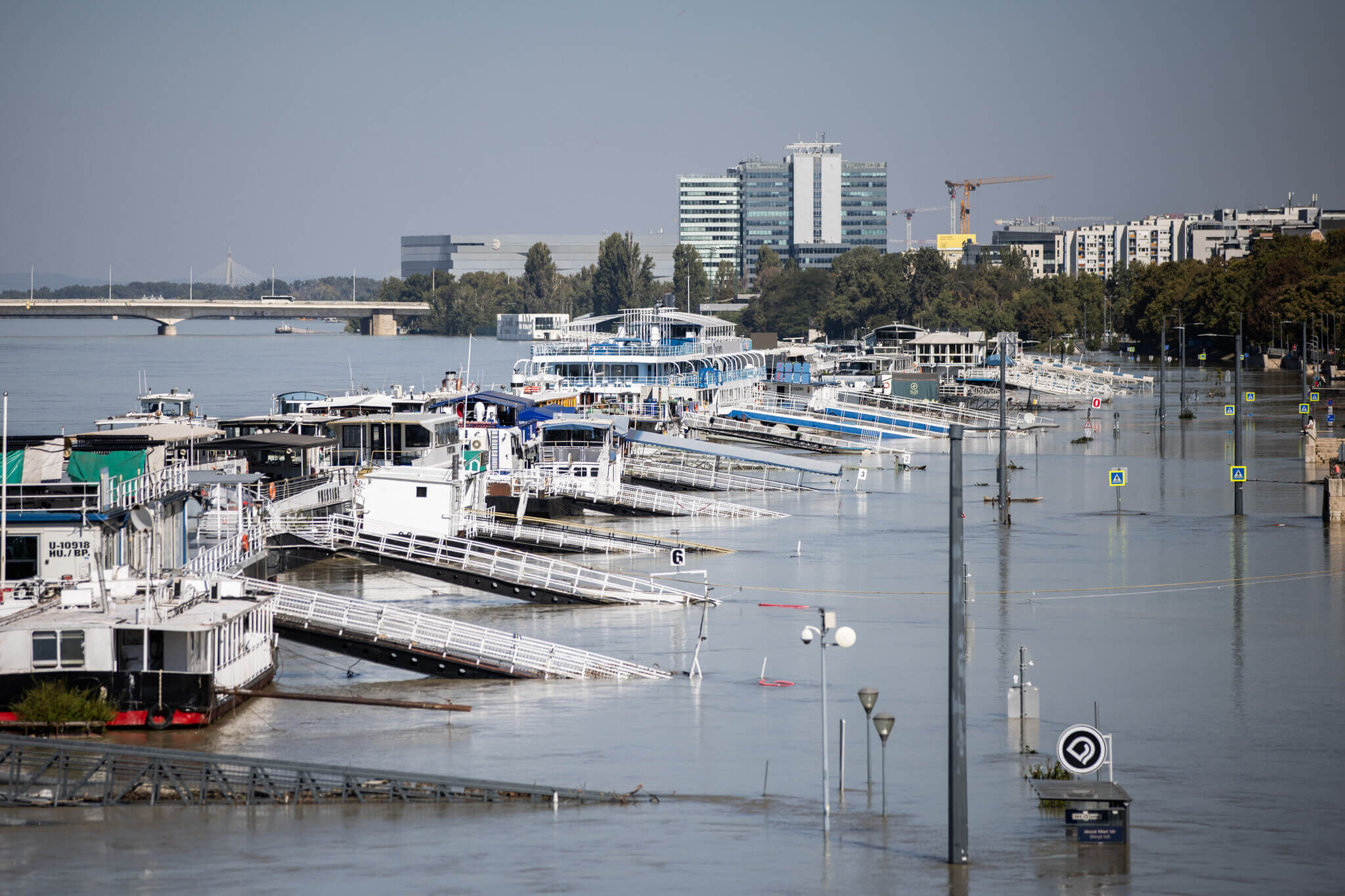 Hungary Floods Update: Budapest  Passes Defence Test, Peak Could Leave Soon