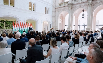 Weekly Briefing: "Homosexual Relationship" - Catholic Priest Scandal, "Hypocritical" - Hungary to Sue EU? Weekly Briefing: "Homosexual Relationship" - Catholic Priest Scandal, "Hypocritical" - Hungary to Sue EU?