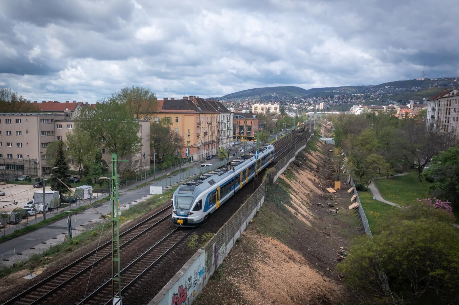 Transport Minister Refuses to Take Hungarian Train Ride with Magyar