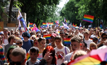 Watch: Pride March Held in Budapest, Amid Counter-Demos