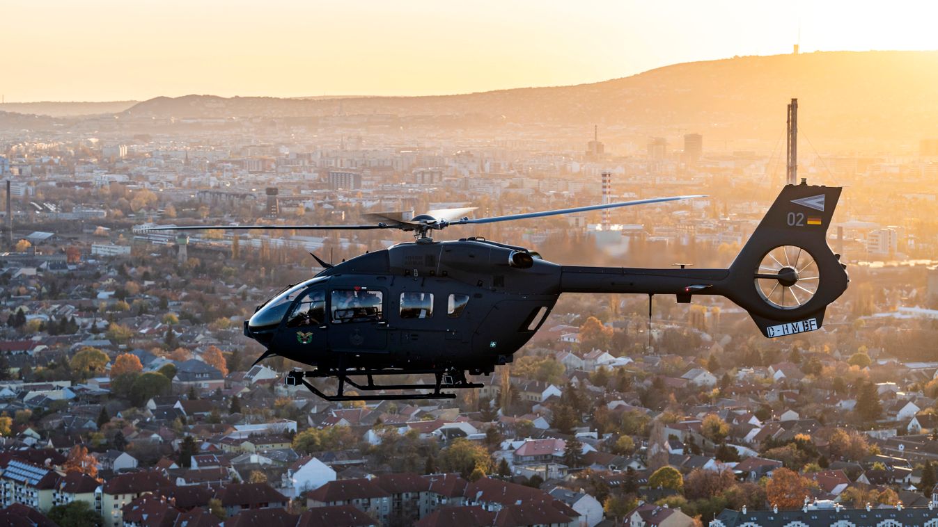 Locals Furious About Noisy Helicopters Over Budapest Ferrying Rich Visitors to F1 Race