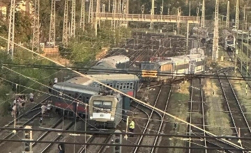 Watch: Intercity Derails at Budapest's Keleti Station