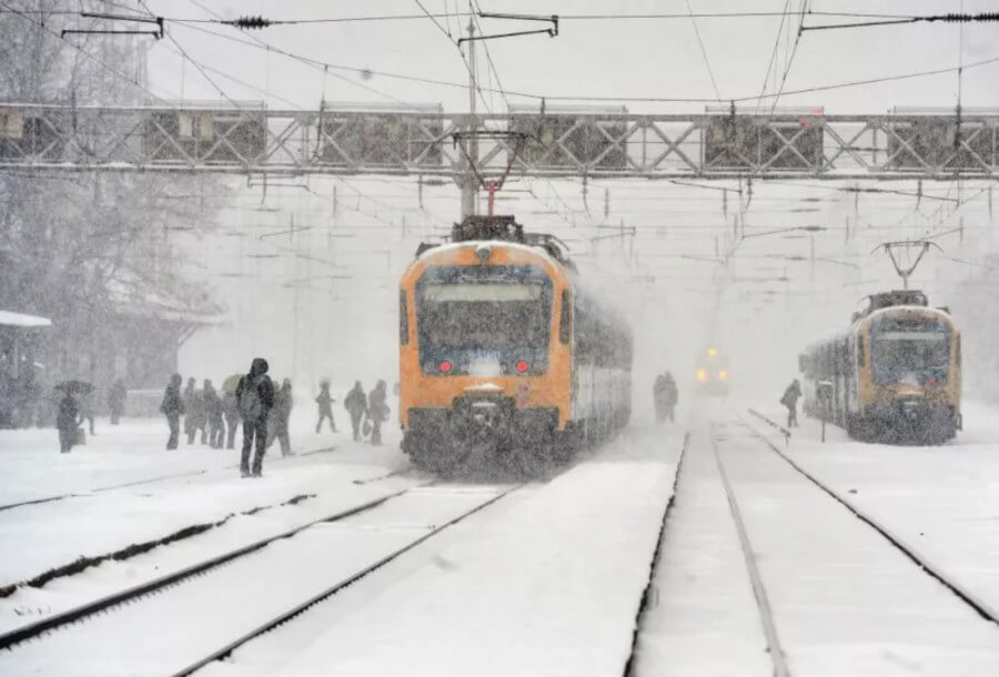 Snow Causes Railway Chaos in Hungary - Quick Summary