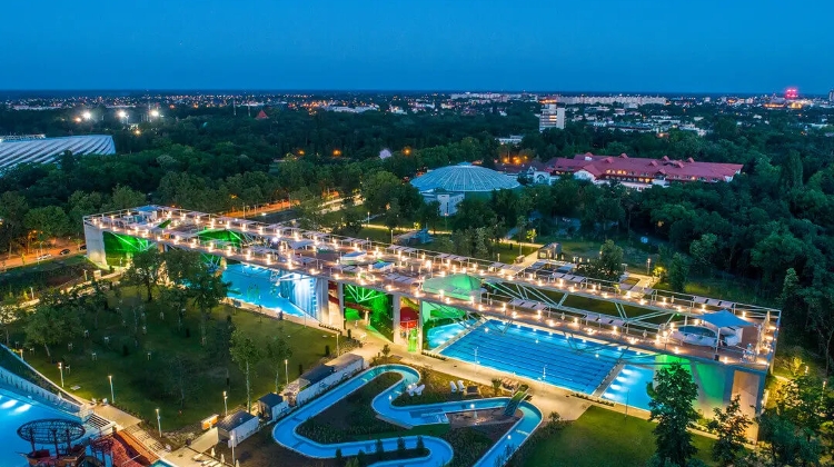 Xploring Hungary: Aquaticum Outdoor Water Park, Debrecen