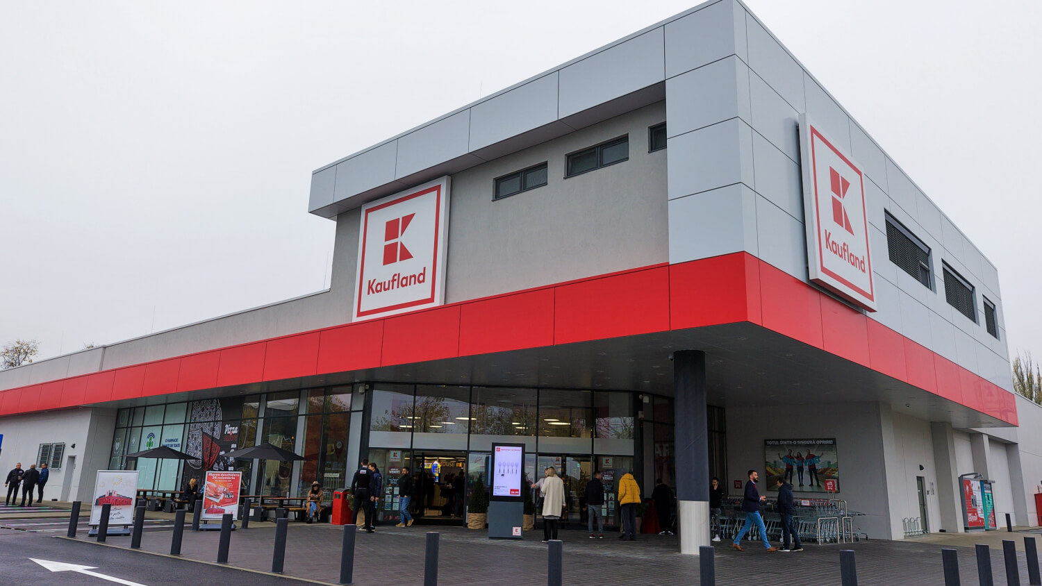Kaufland Lures Cross-Border Shoppers from Hungary to Slovakia