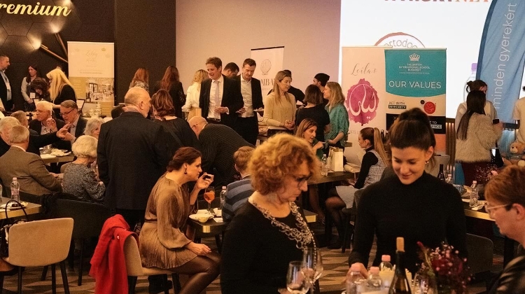 Great Read: Xpat Community E-Magazine, 2 May