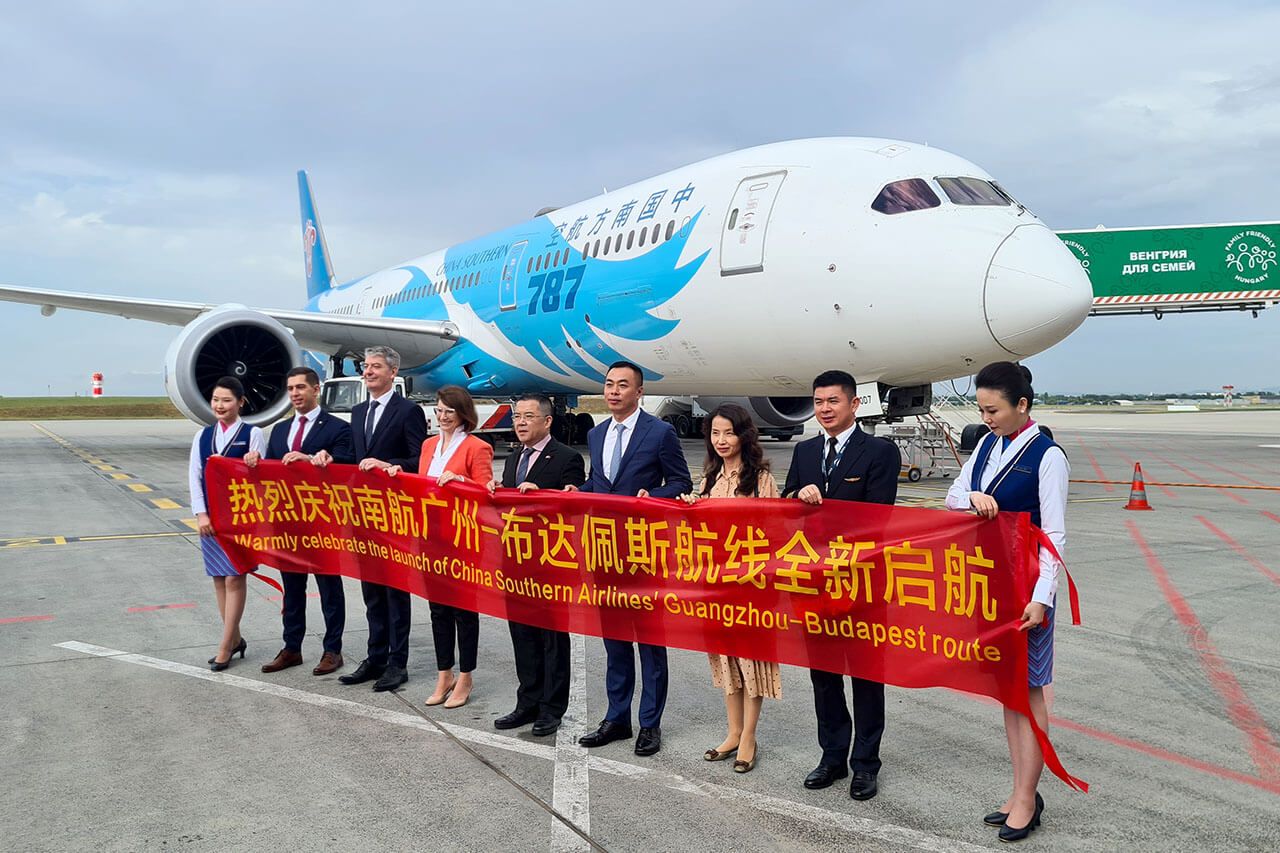 First Direct Flight from Guangzhou Arrives in Budapest