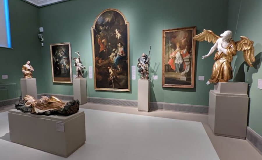 Art Collection Worth HUF 6 Billion Donated to Museums in Hungary