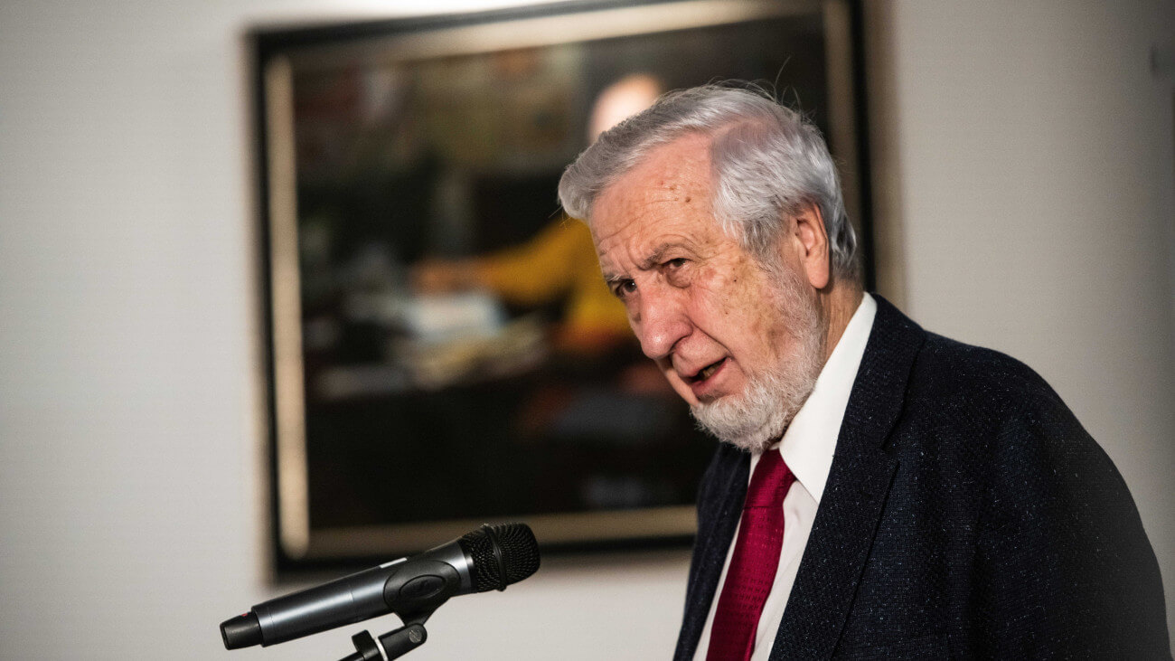 Former FM Brutally Attacked in Budapest with Hammer