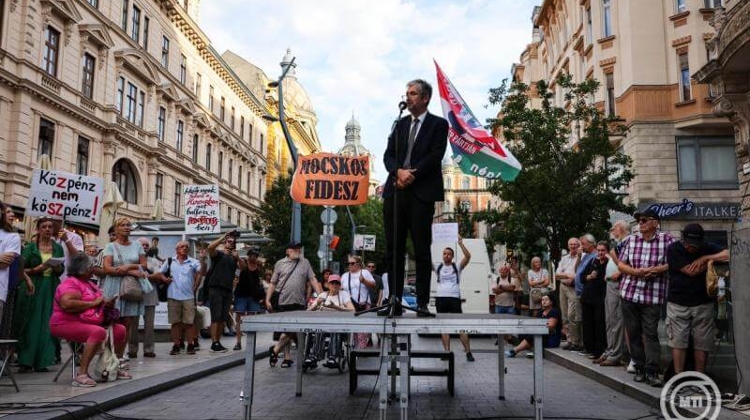 New Huge Protest in Budapest - 'Tough Autumn' Ahead for Hungarian Politics