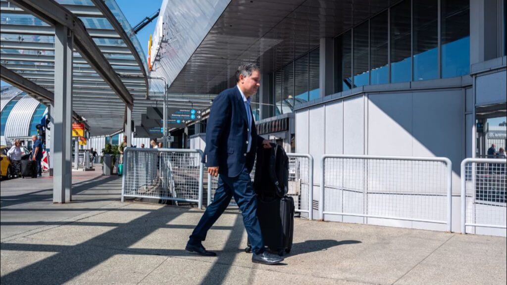 Nagy Hotel Bills: Hungarian Economy Minister's Extravagant Travel Costs Revealed