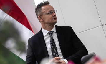 Brussels Migration Policy 'Suicide', Says Hungarian FM Brussels Migration Policy 'Suicide', Says Hungarian FM