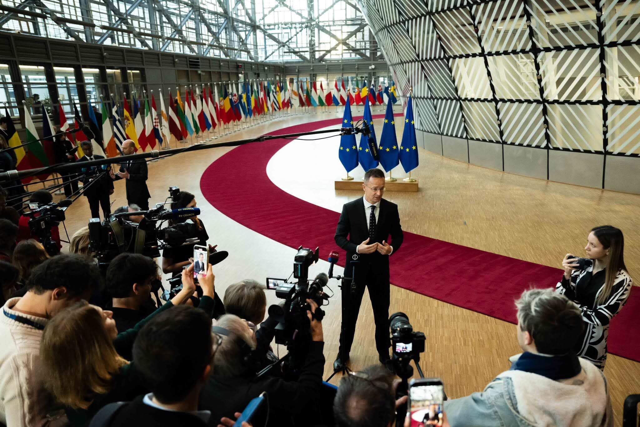 Two Victims of Australia Terror Attack Had Hungarian Origin