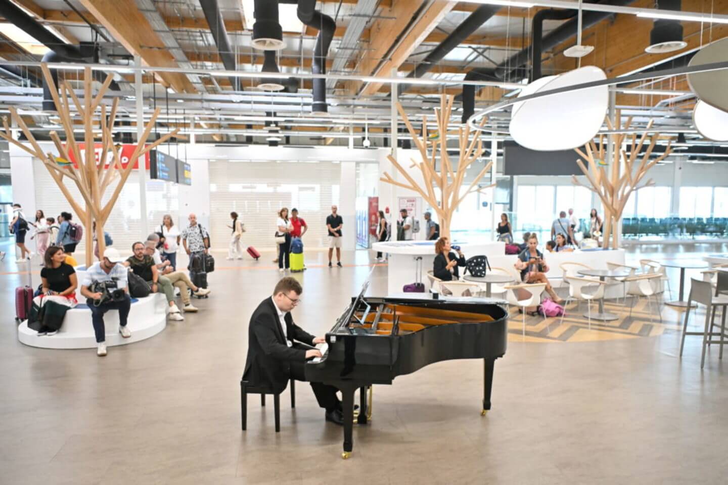 Weekly Cultural Events to Be Held at Key Traffic Hubs in Hungary Next Year