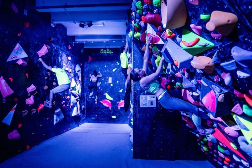 Colour Night, Boulder Academy Budapest, 31 October