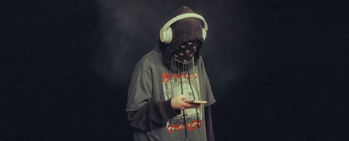 SUB.LAB.PRO & Júlia Vavra: Default Mode Network, Trafó Budapest, 18 December