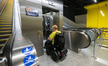 Disabled Accessibility Along Entirety of M2 Metro in Budapest to Be Proposed by Mayor Karacsony Disabled Accessibility Along Entirety of M2 Metro in Budapest to Be Proposed by Mayor Karacsony