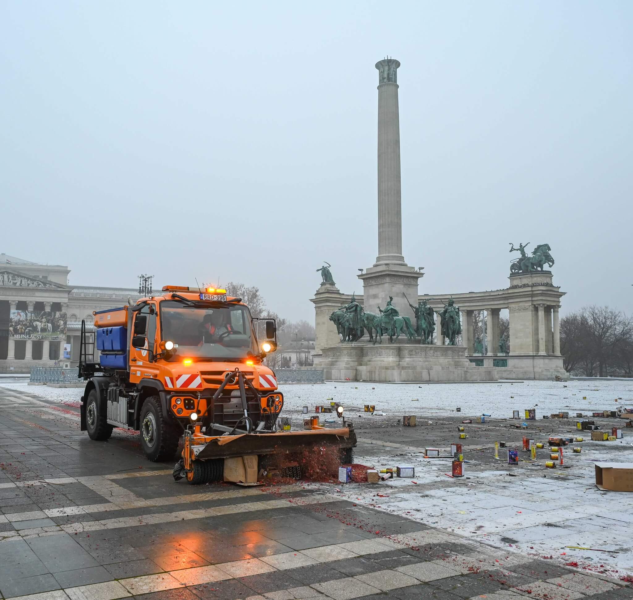 Guess How Much Rubbish Cleared From Budapest Streets After New Year's Eve?