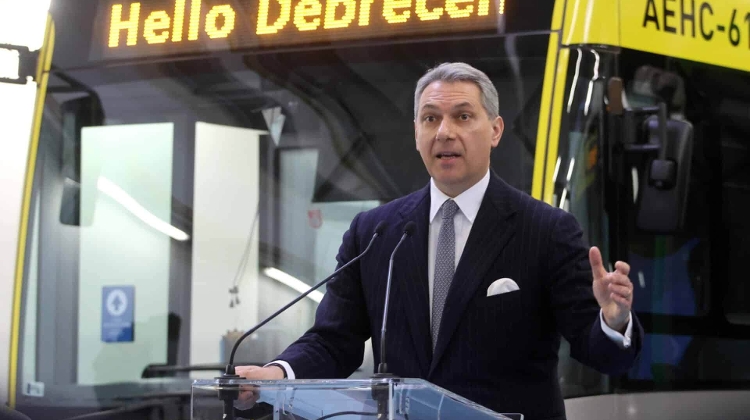 Hungary's 2nd City Adopts Integrated Public Transport Fare System