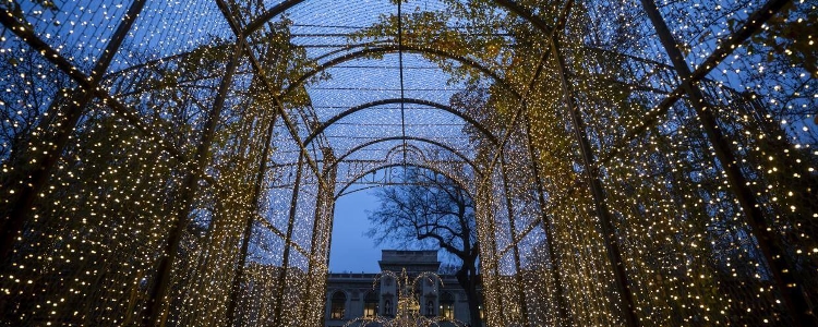 Special Advent Light Installations Diverse Festive Program in Budapest's City Park Special Advent Light Installations Diverse Festive Program in Budapest's City Park