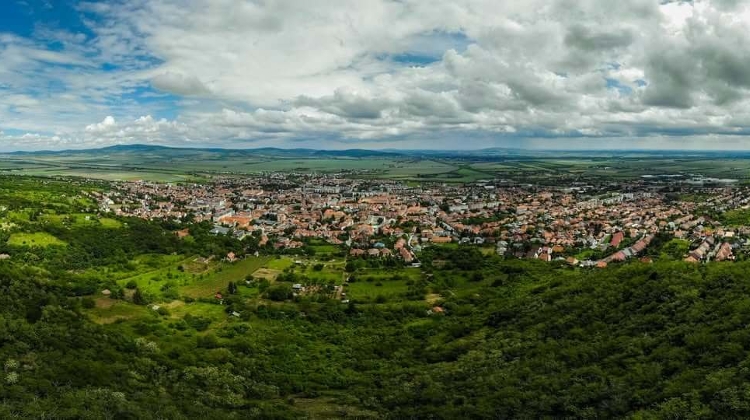Strict Restrictions Set by Hungarian Town About Who Can Relocate There Strict Restrictions Set by Hungarian Town About Who Can Relocate There