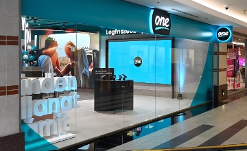Flagship Store for New One Hungary Brand Opens in Budapest to Replace Vodafone