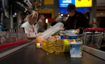 Updated: Gov't Extends Profit Cap on Staple Foods Until August 31