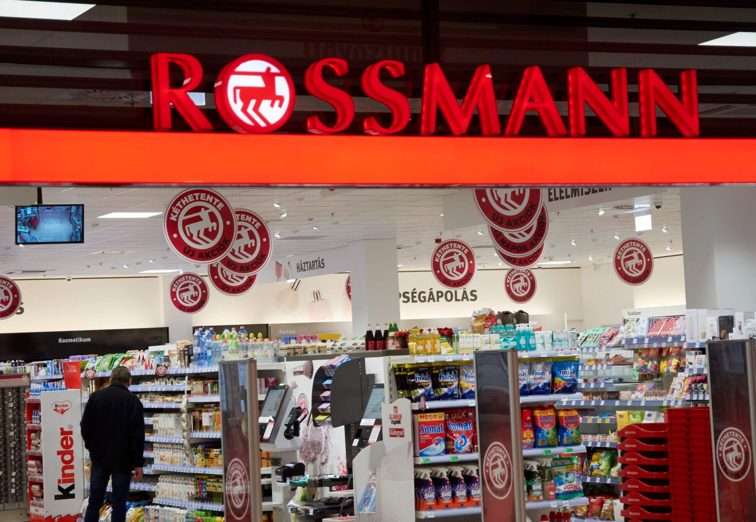 Price Freeze Begins for Household Goods in Hungary