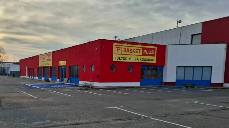 Basket Plus Discount Store Brings Cheaper Mere-Style Shopping in Budapest