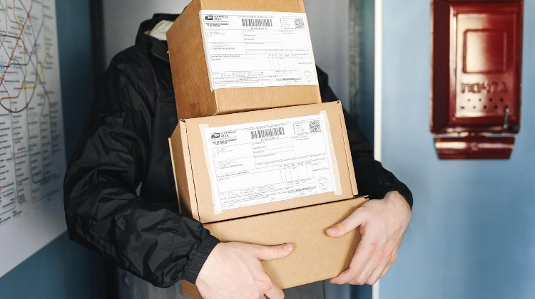 Investigation Started After Thousands Complain About Missing Packages & Late Deliveries in Hungary