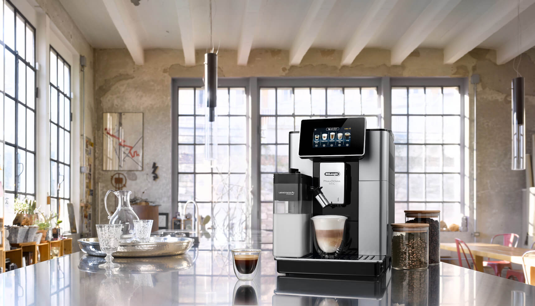 Smart Investment for Expat Coffee Lovers: De’Longhi PrimaDonna Soul