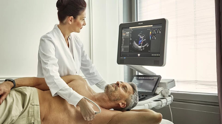 New Annual Cards with Gift Screening Exams by Dr. Rose Private Hospital Budapest