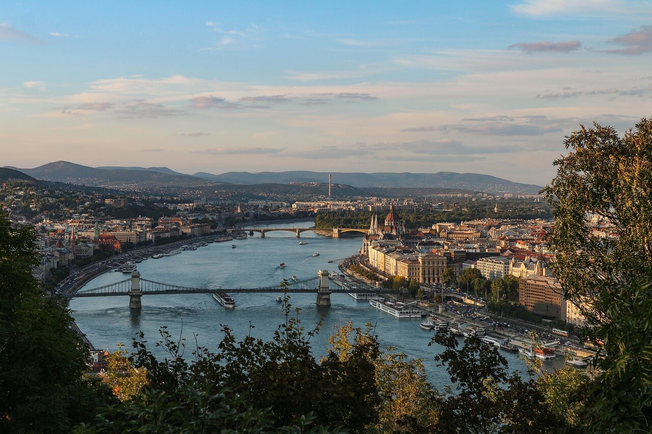 Era of 'Anti-Budapest Politics' Coming to an End?
