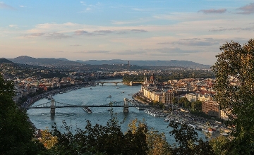 Era of 'Anti-Budapest Politics' Coming to an End? Era of 'Anti-Budapest Politics' Coming to an End?