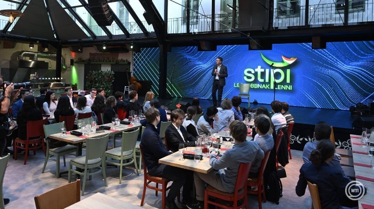 Students in Hungary Supported to Study at World’s Best Universities Via Stipendium Peregrinum Students in Hungary Supported to Study at World’s Best Universities Via Stipendium Peregrinum