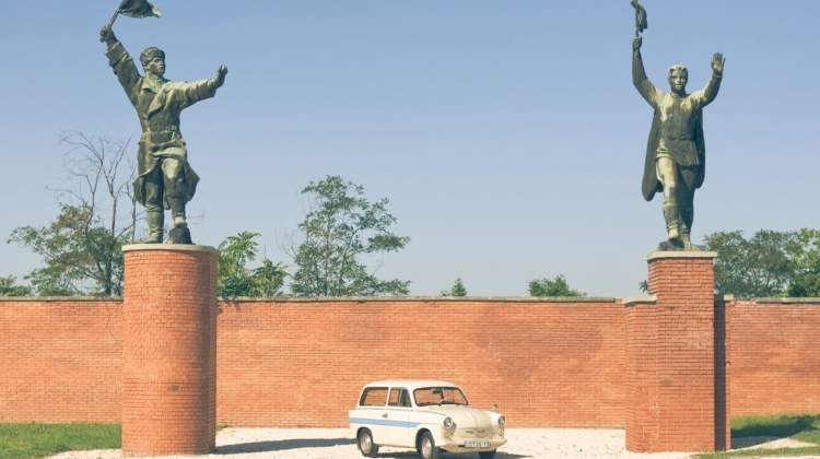 Find Socialist-Era Treasures at Memento Park’s First Retro Market