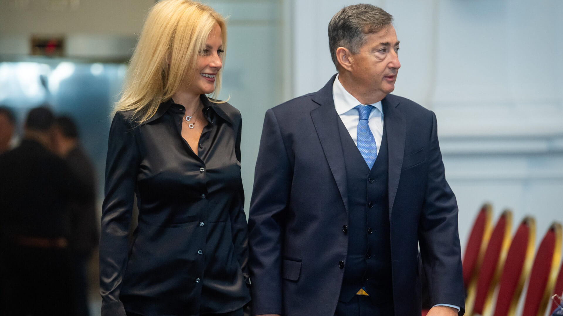 Utilities Price Scheme to be Expanded by Magyar - Meszaros Compared to British Royal Family