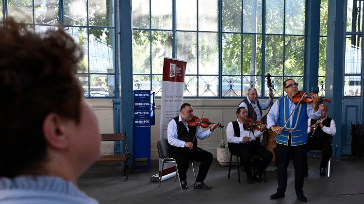 The New York Times Suggests Roma Voters May Decide Hungarian Election