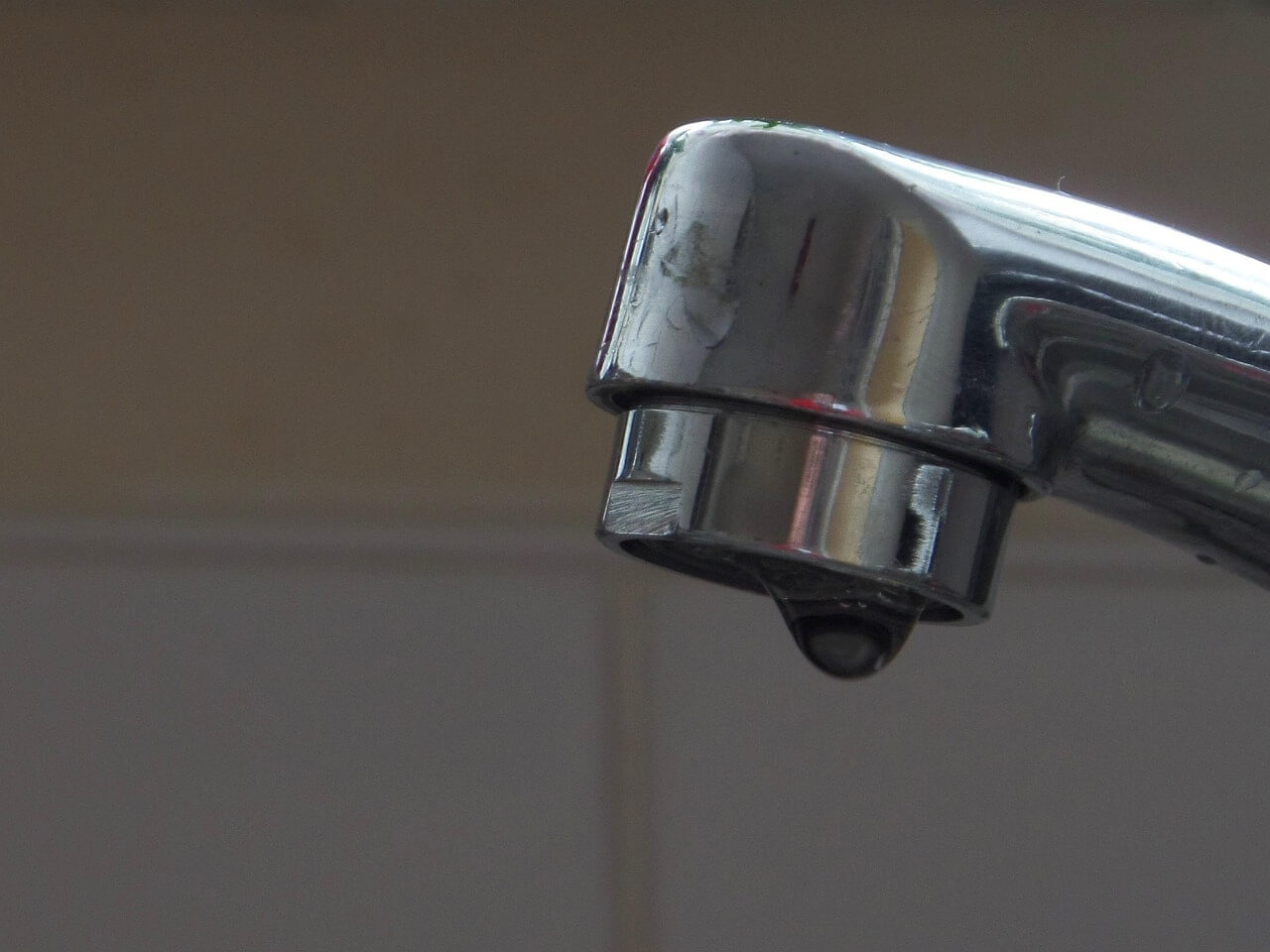 New Water Restriction in Hungary - 'Use Tap Water Only for Essential Purposes'