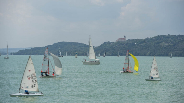 Missing Man who Fell from Pedalo into Balaton Found Dead
