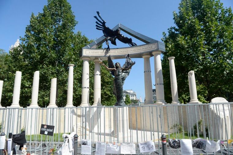 Residents Invited to Decide Fate of Controversial Budapest WWII Memorial