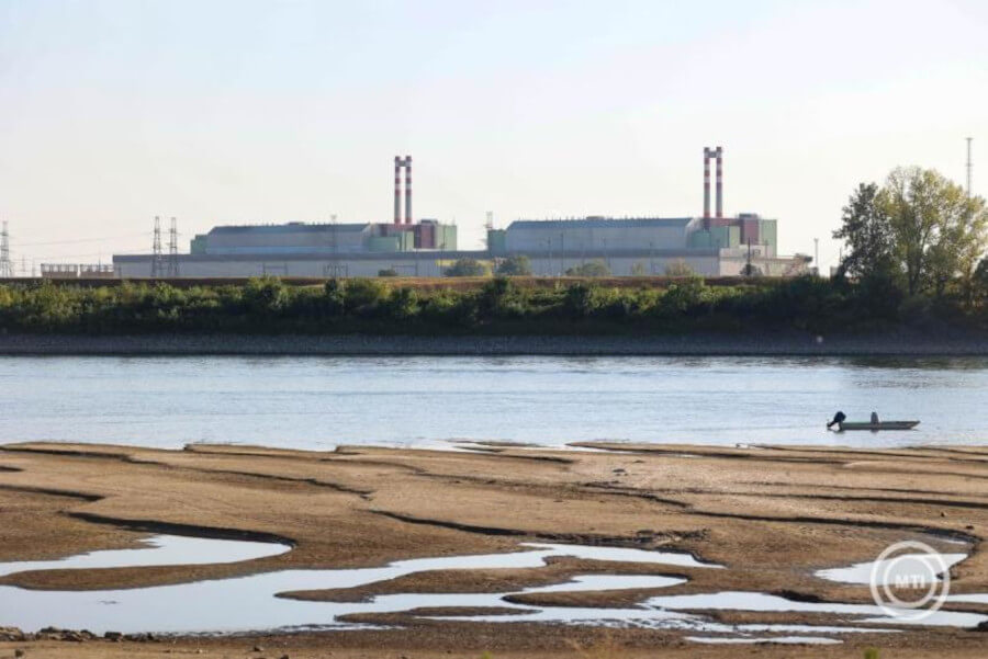 Historic Full Shutdown for Hungary's Nuclear Plant - First in 42 Years