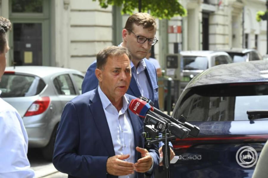 PM's Brother Called by MPs to Clarify Role in 'Uncle Zsolti' Case