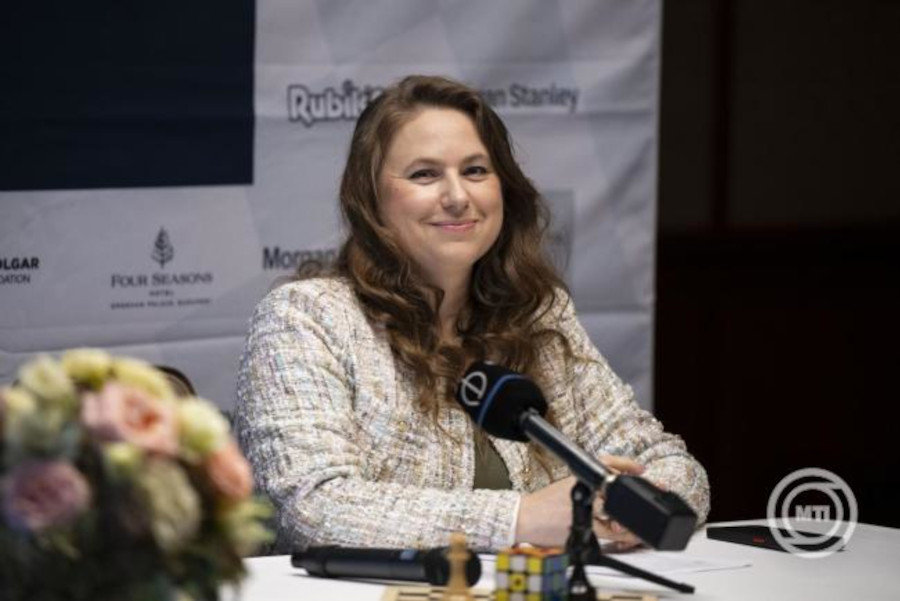 Celebrities Call for Polgar to be New Hungarian President