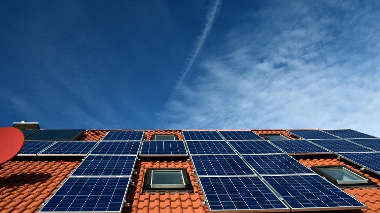 Could Budapest Rooftops Generate Far More Energy than Paks Nuclear Plant?