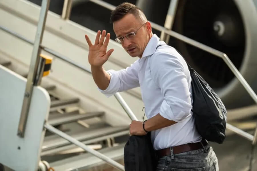Criminal Complaint Filed over Former Finance Minister's Use of Private Planes